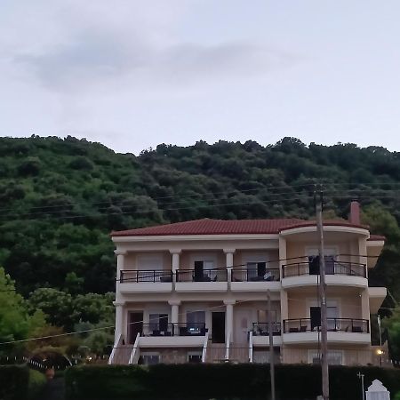 Perdikis Apartments - Paliouria Коккино-Неро Экстерьер фото